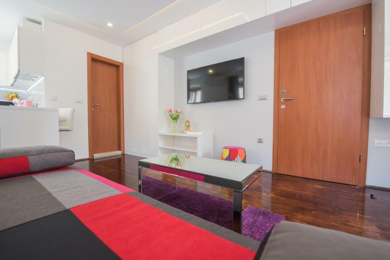 Studio Apartment Lena Kaštela Exteriör bild