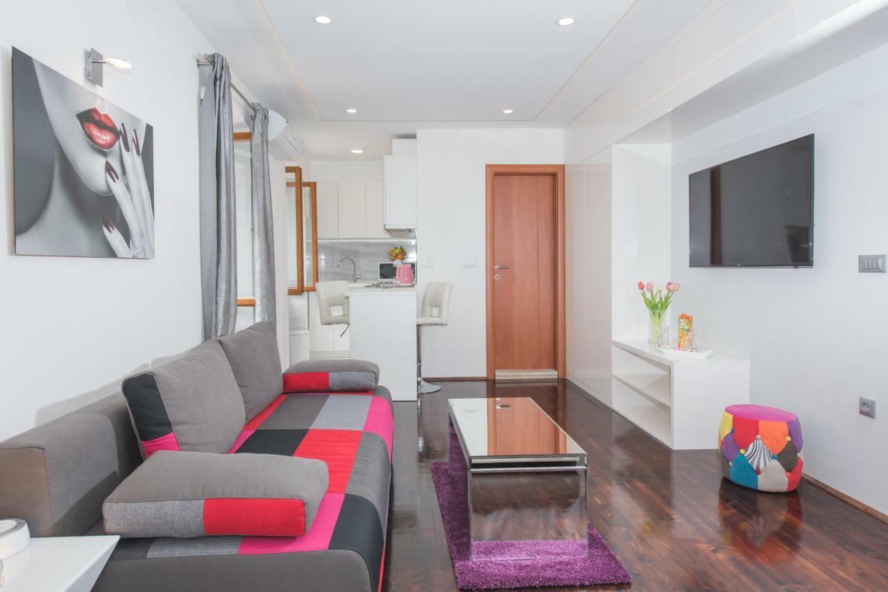 Studio Apartment Lena Kaštela Exteriör bild